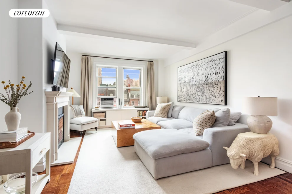 Unit for sale at 51 E 90TH Street, Manhattan, NY 10128