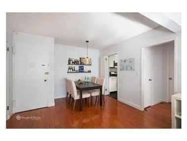 Unit for sale at 77 W 55th Street, Manhattan, NY 10019