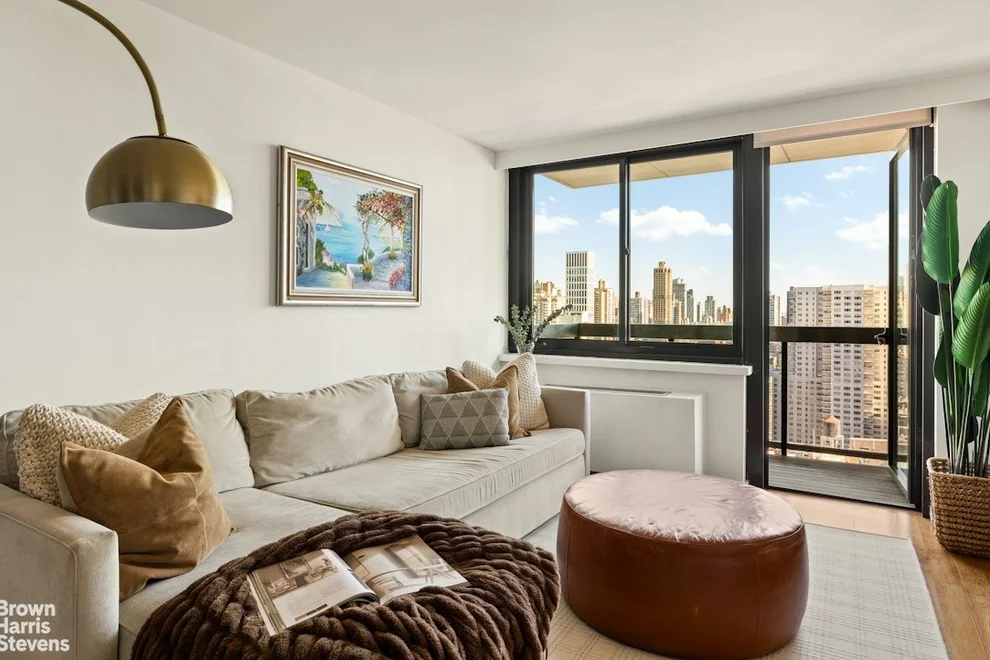 Unit for sale at 515 E 72ND Street, Manhattan, NY 10021