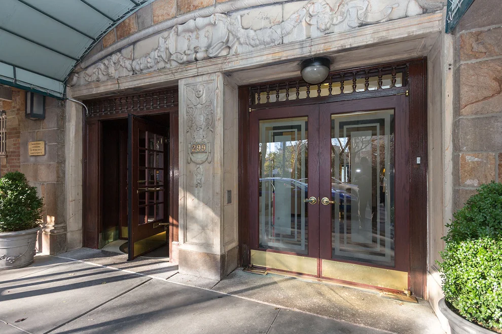 Unit for sale at 299 W 12TH Street, Manhattan, NY 10014
