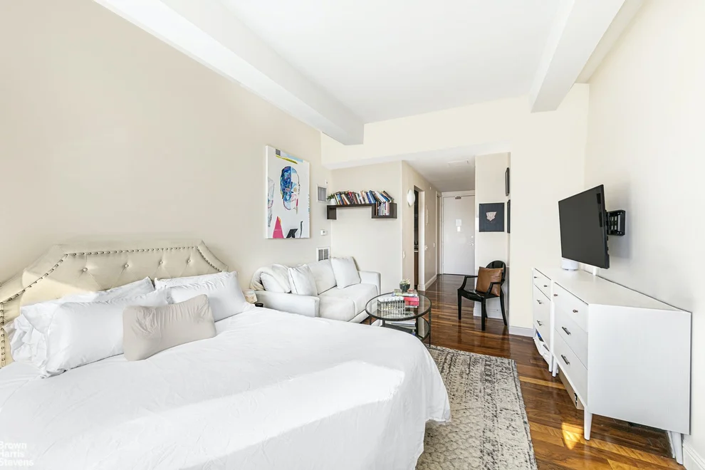 Unit for sale at 88 GREENWICH Street, Manhattan, NY 10006