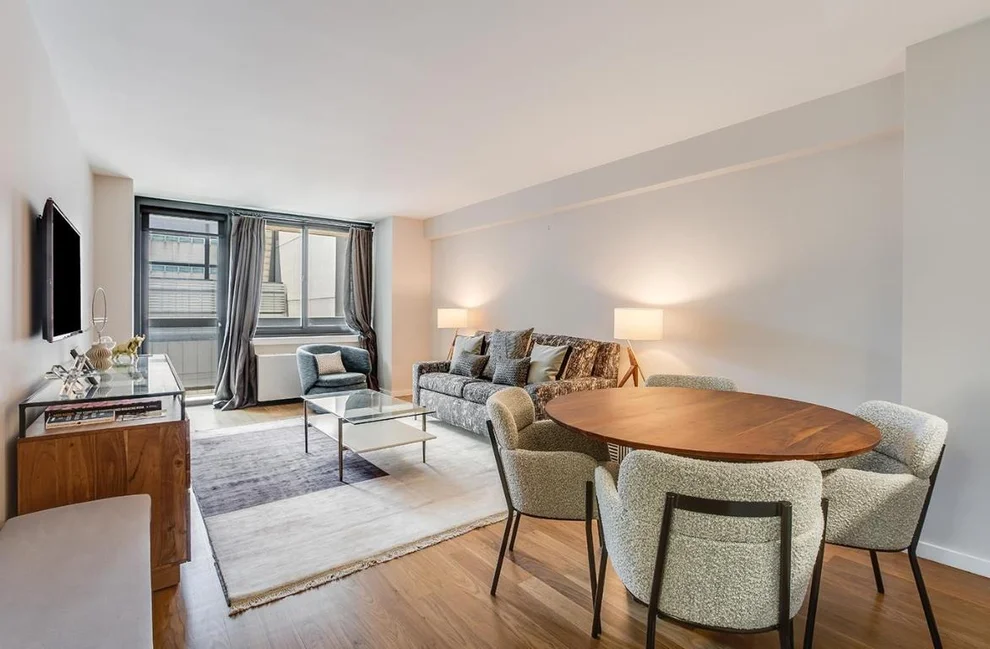 Unit for sale at 515 E 72nd Street, Manhattan, NY 10021