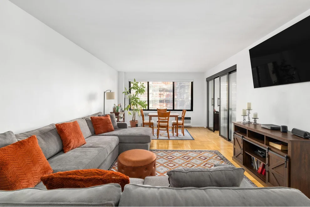 Unit for sale at 200 E 36TH Street, Manhattan, NY 10016