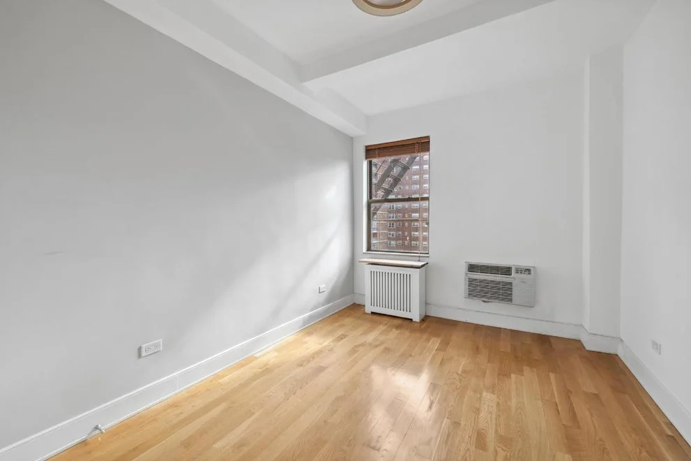 Unit for sale at 308 W 30TH Street, Manhattan, NY 10001