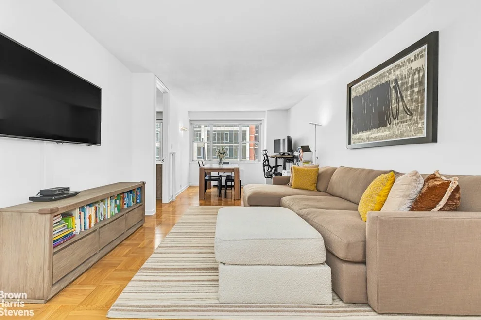 Unit for sale at 300 E 40TH Street, Manhattan, NY 10016
