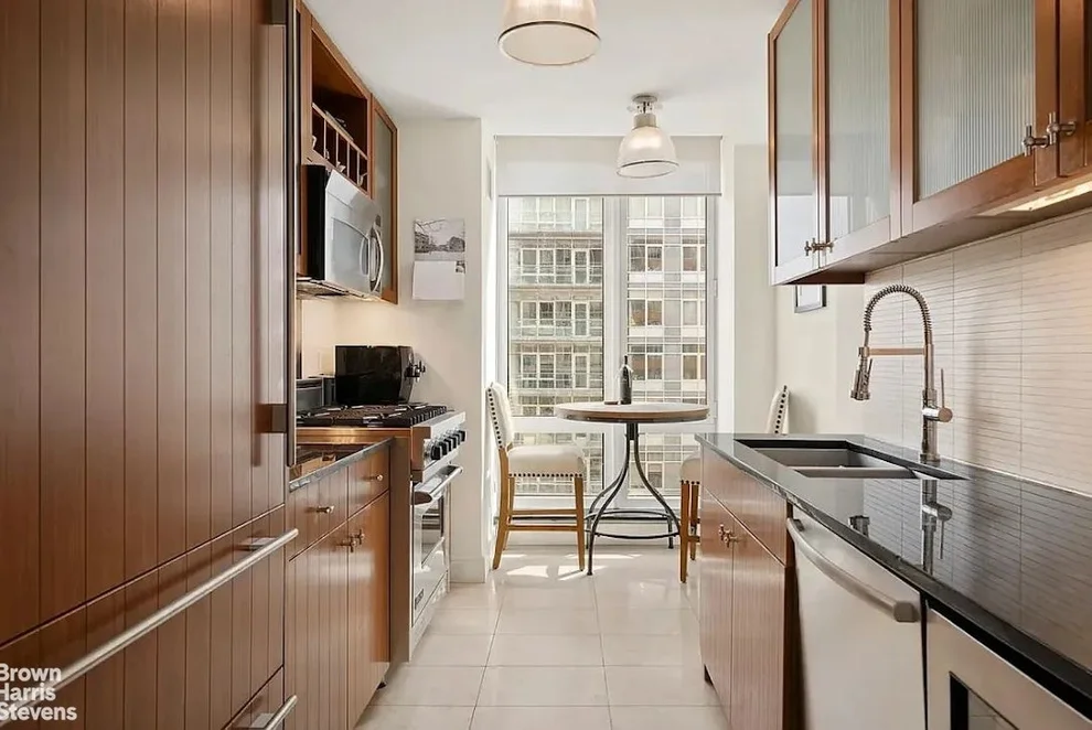 Unit for sale at 250 E 53RD Street, Manhattan, NY 10022