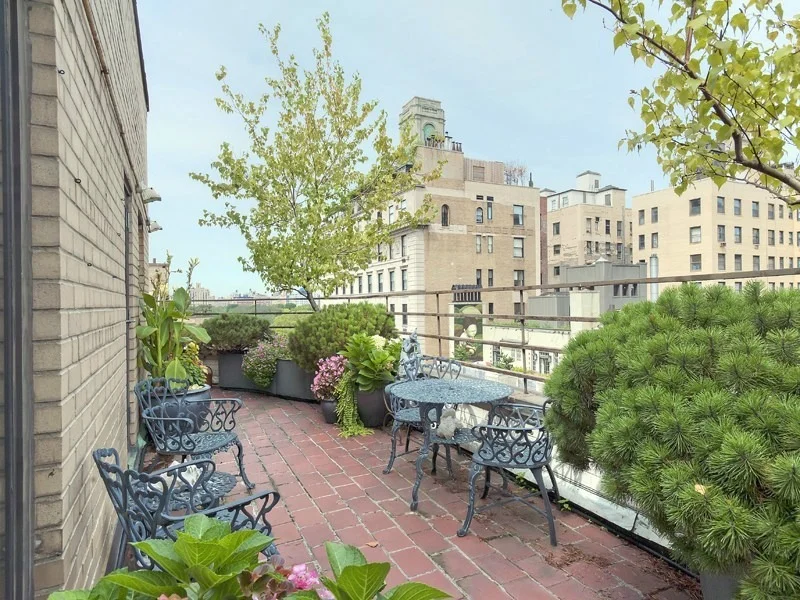 Unit for sale at 1025 5TH Avenue, Manhattan, NY 10028