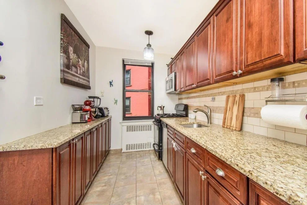 Unit for sale at 510 KAPPOCK Street, Bronx, NY 10463