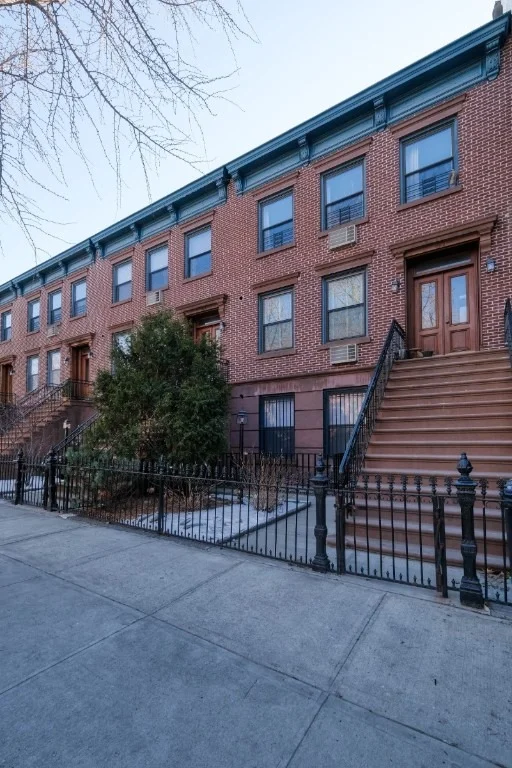 Unit for sale at 462 Warren Street, Brooklyn, NY 11217