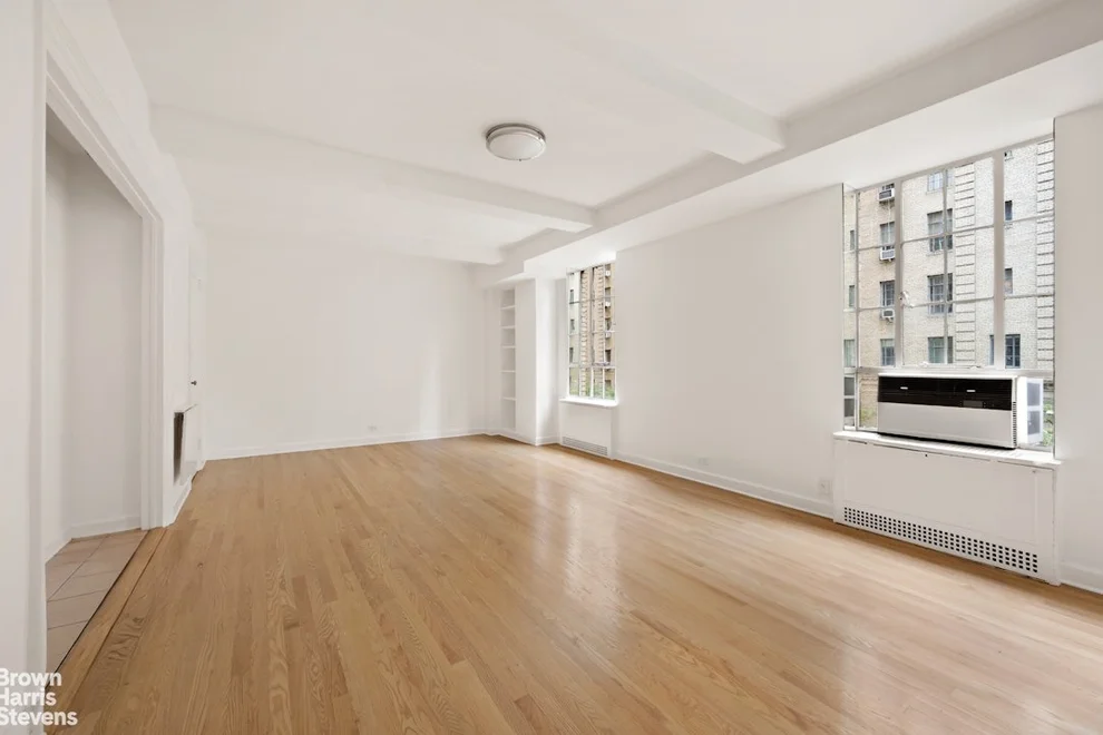 Unit for sale at 350 W 57TH Street, Manhattan, NY 10019