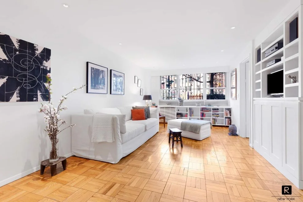 Unit for sale at 14 Horatio Street, Manhattan, NY 10014