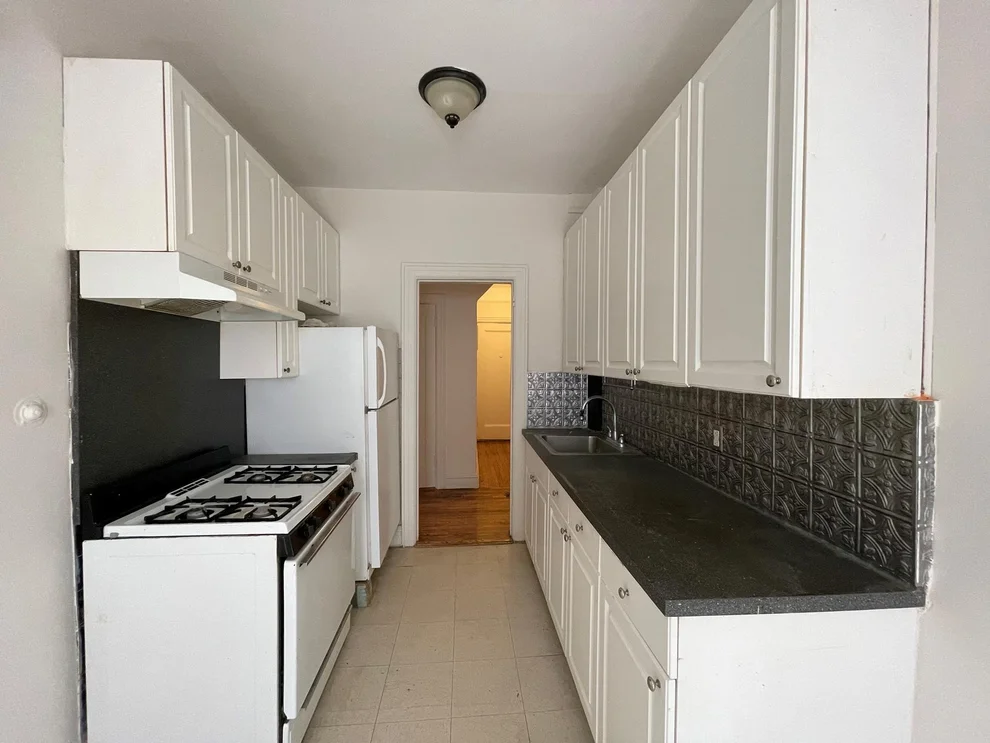 Unit for sale at 425 14TH Street, Brooklyn, NY 11215
