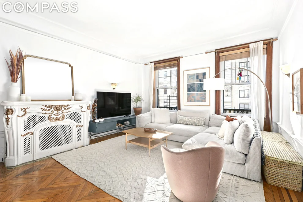 Unit for sale at 105 W 72nd Street, Manhattan, NY 10023