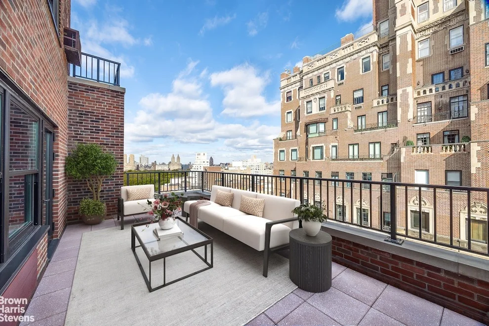Unit for sale at 710 PARK Avenue, Manhattan, NY 10021