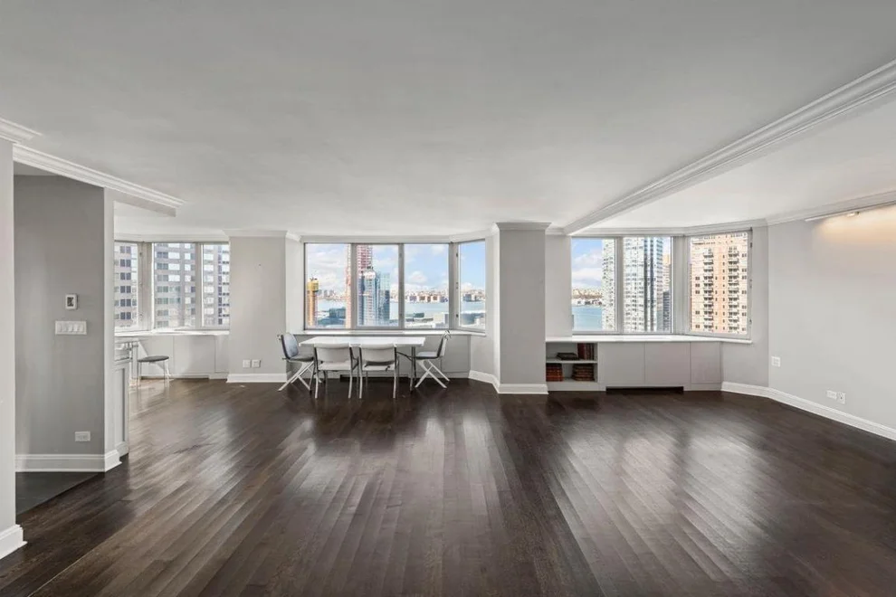 Unit for sale at 500 W 43rd Street, Manhattan, NY 10036