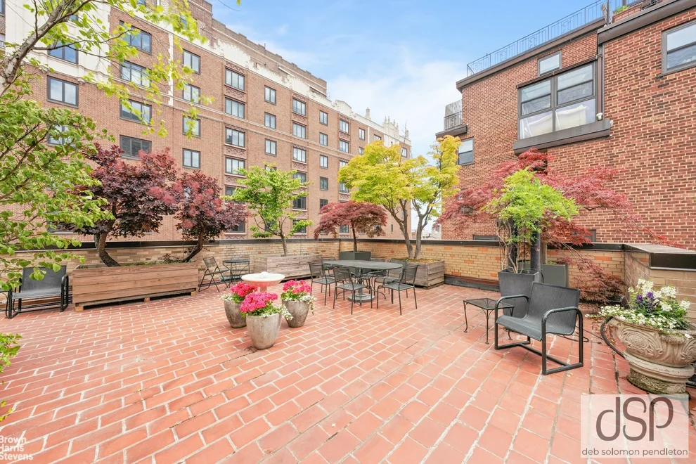 Unit for sale at 40-50 E 10th Street, Manhattan, NY 10003