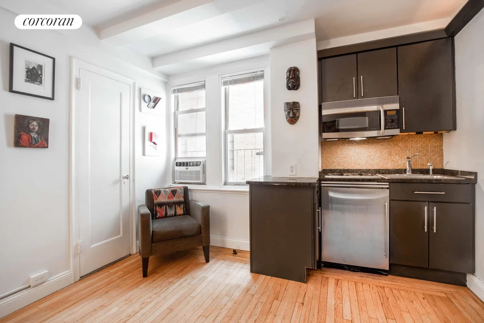 Unit for sale at 321 E 43RD Street, Manhattan, NY 10017