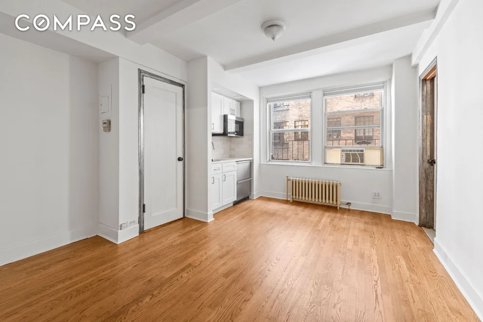 Unit for sale at 321 E 43rd Street, Manhattan, NY 10017