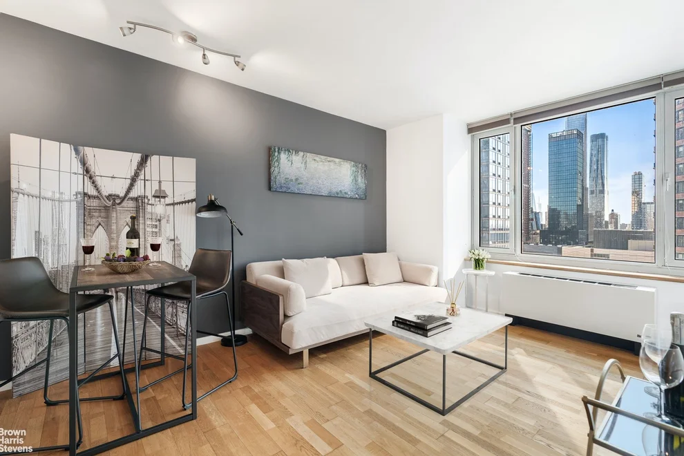 Unit for sale at 635 W 42ND Street, Manhattan, NY 10036