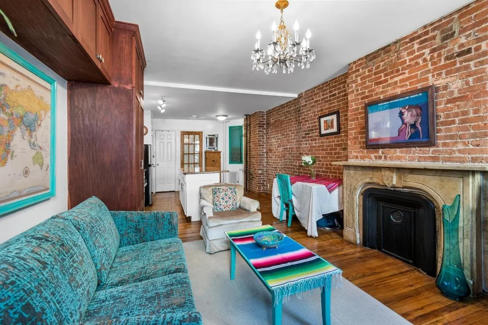 Unit for sale at 220 E 82ND Street, Manhattan, NY 10028