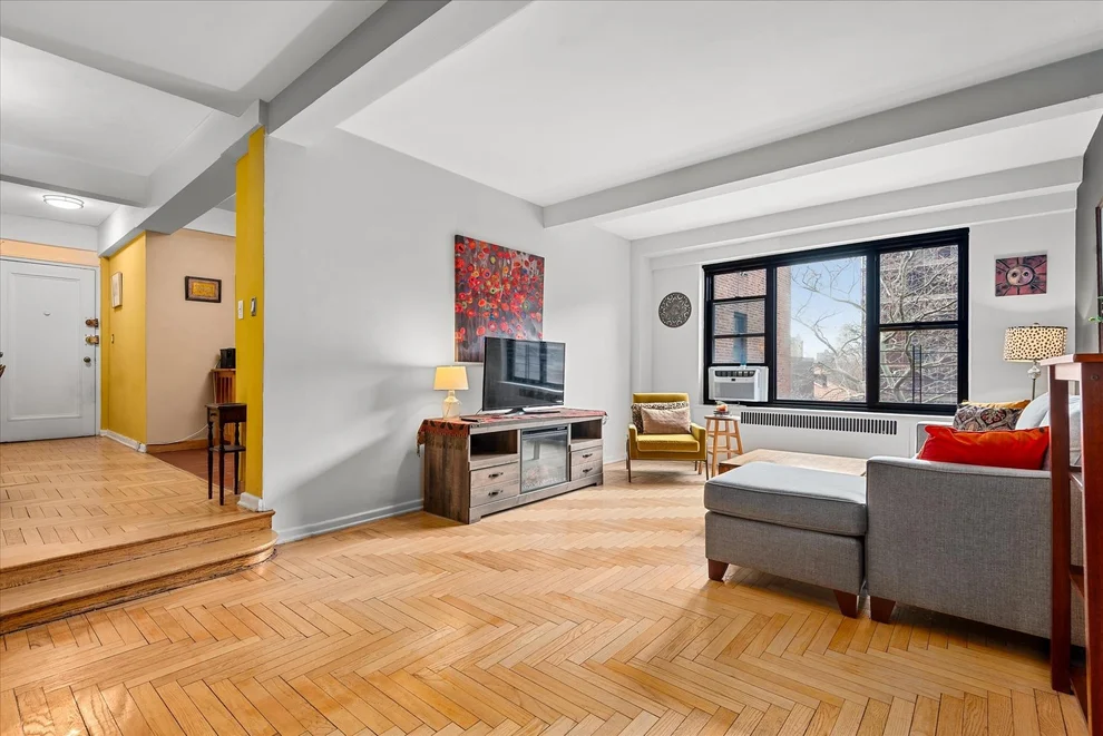 Unit for sale at 55 Park Terrace E, Manhattan, NY 10034