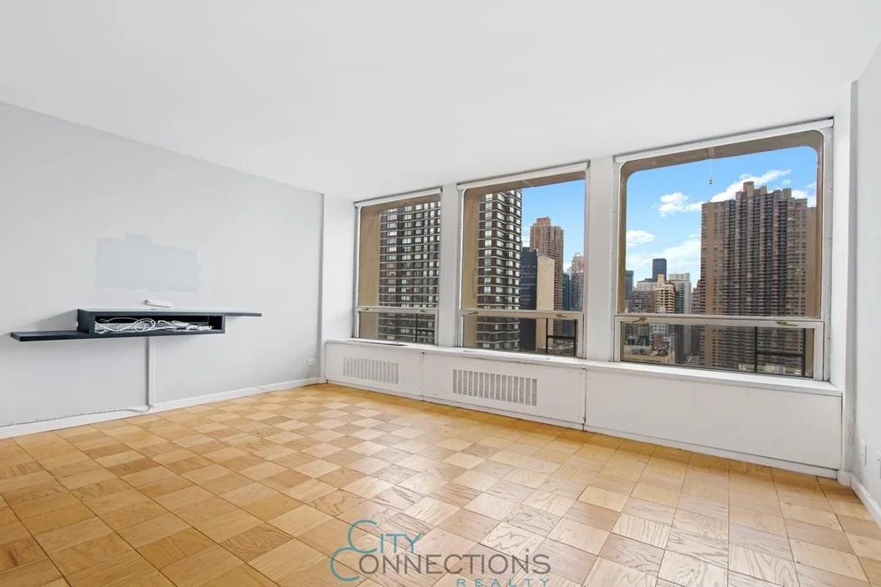 Unit for sale at 330 E 33rd Street, Manhattan, NY 10016