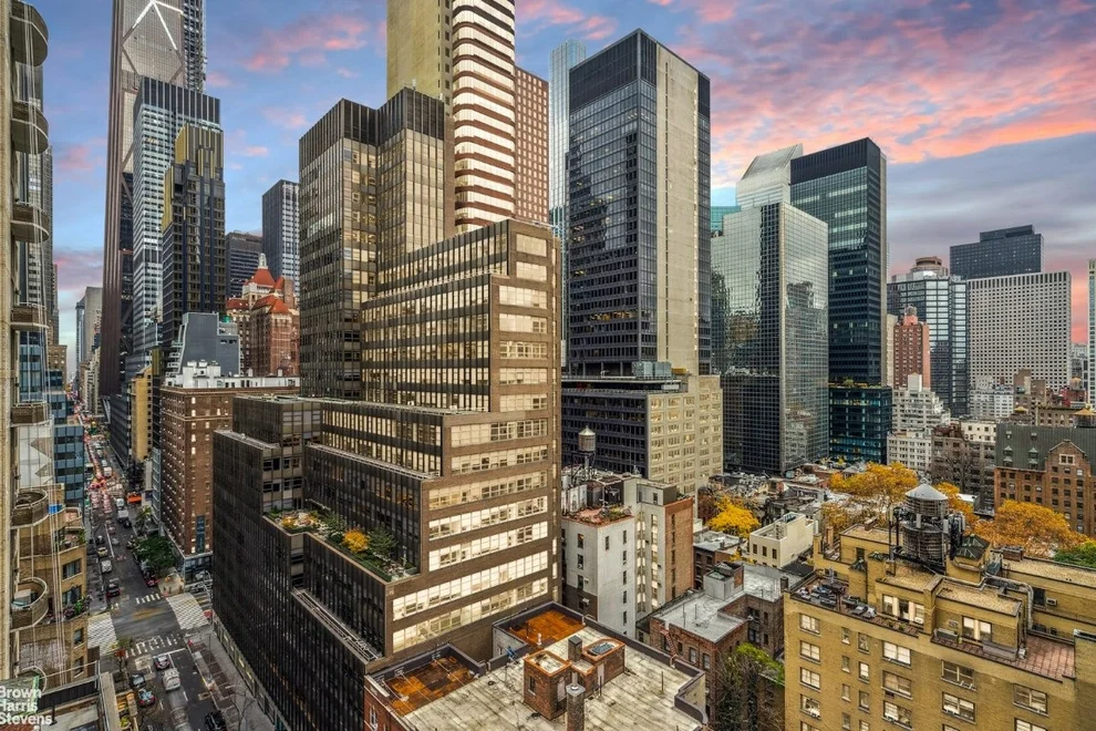Unit for sale at 236 E 47TH Street, Manhattan, NY 10017