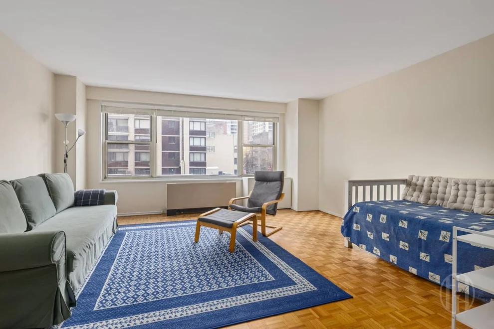 Unit for sale at 400 E 85th Street, Manhattan, NY 10028