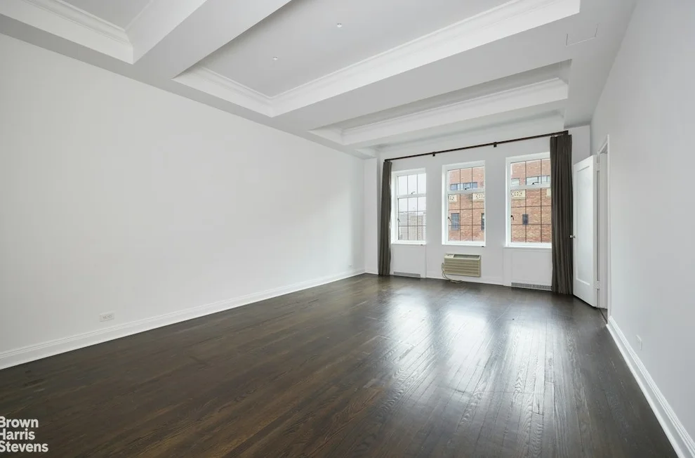 Unit for sale at 470 W 24TH Street, Manhattan, NY 10011