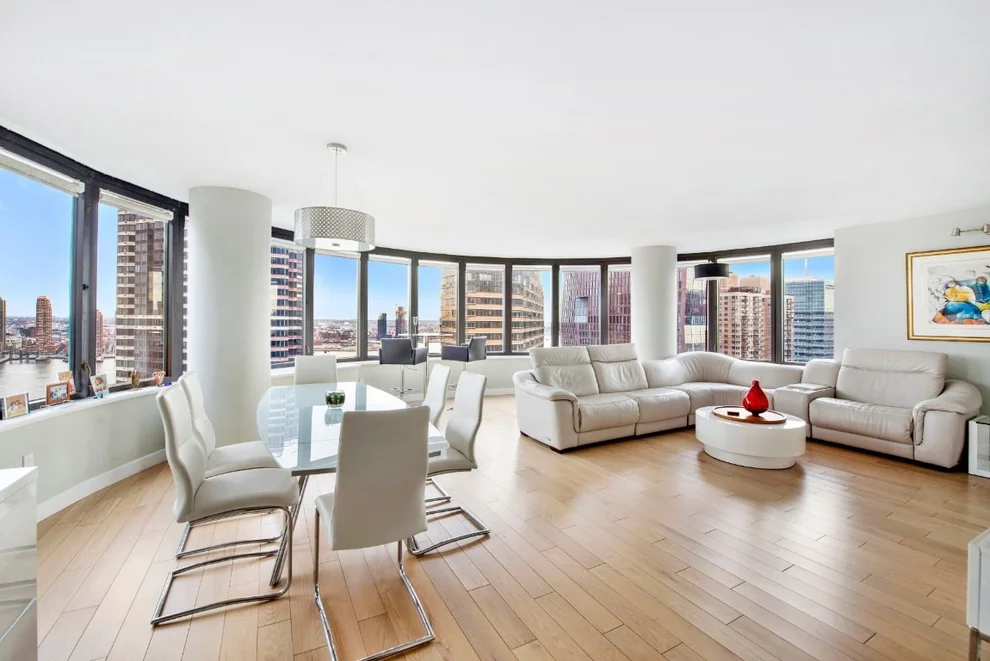 Unit for sale at 330 E 38th Street, Manhattan, NY 10016