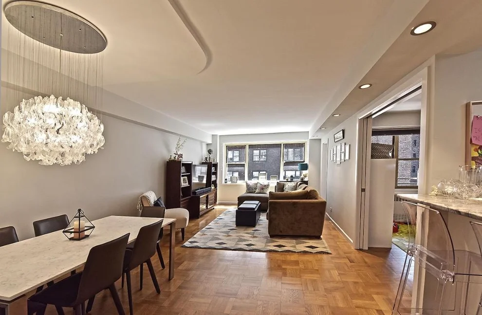 Unit for sale at 415 E 52nd Street, Manhattan, NY 10022