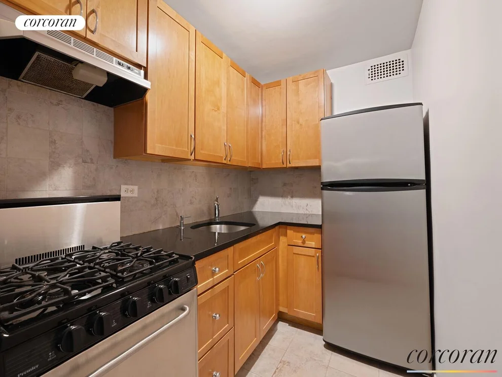 Unit for sale at 185 HALL Street, Brooklyn, NY 11205
