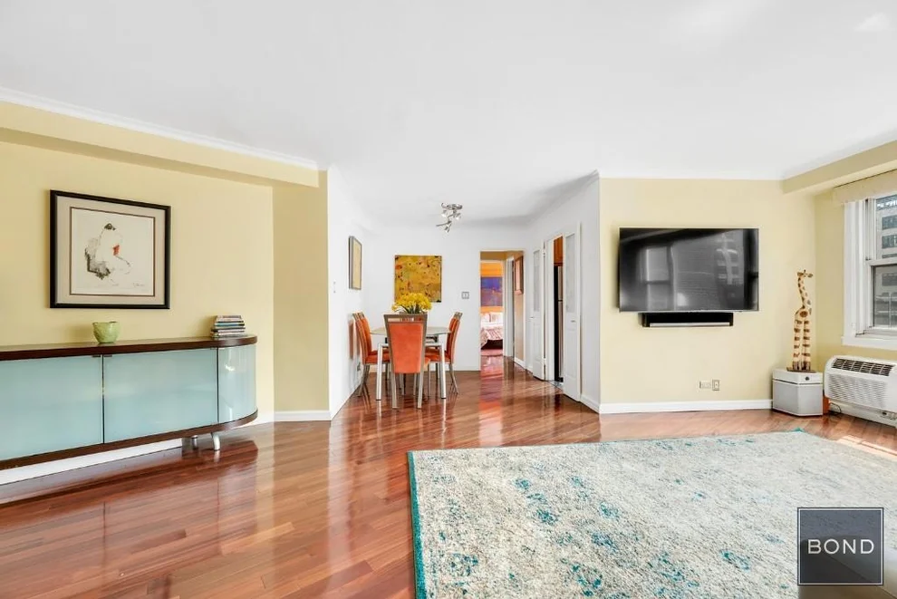 Unit for sale at 2 Charlton Street, Manhattan, NY 10014