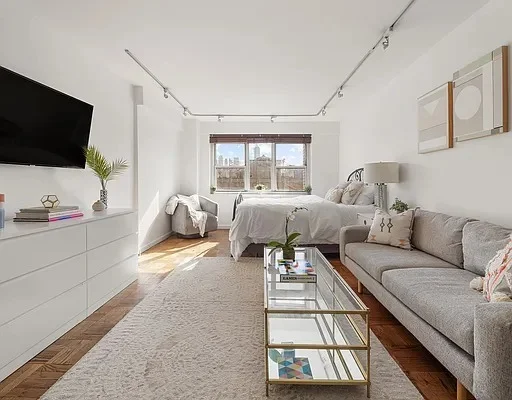 Unit for sale at 69 W 9TH Street, Manhattan, NY 10011