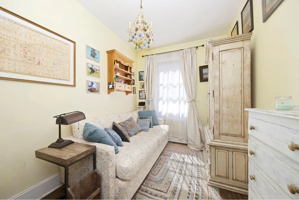 Unit for sale at 200 W 109TH Street, Manhattan, NY 10025