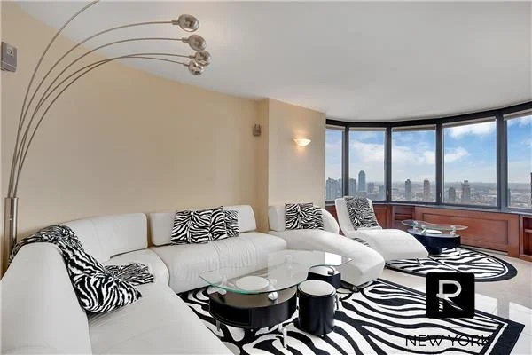 Unit for sale at 330 E 38th Street, Manhattan, NY 10016