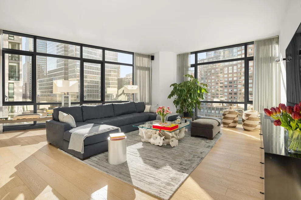 Unit for sale at 200 CHAMBERS Street, Manhattan, NY 10007
