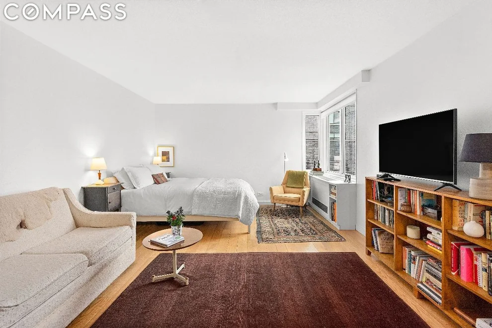 Unit for sale at 301 E 22nd Street, Manhattan, NY 10010