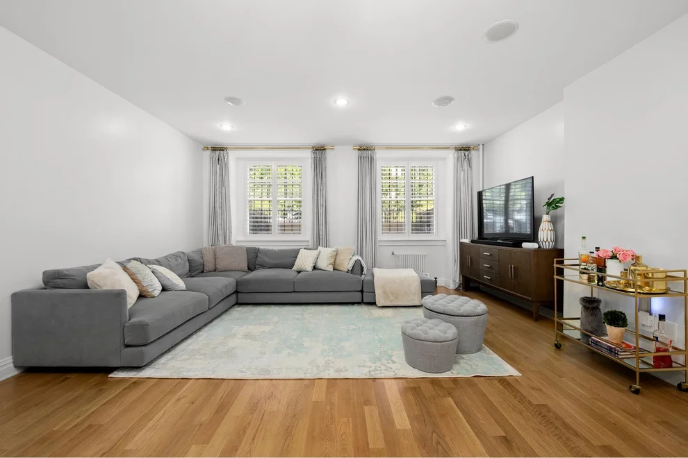 Unit for sale at 242 E 15TH Street, Manhattan, NY 10003