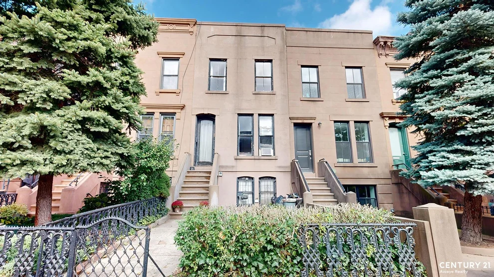 Unit for sale at 21 2nd Street, Brooklyn, NY 11231