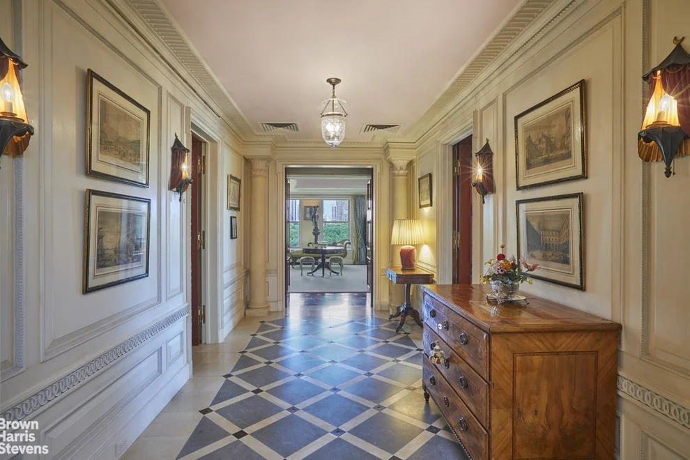 Unit for sale at 838 5TH Avenue, Manhattan, NY 10065