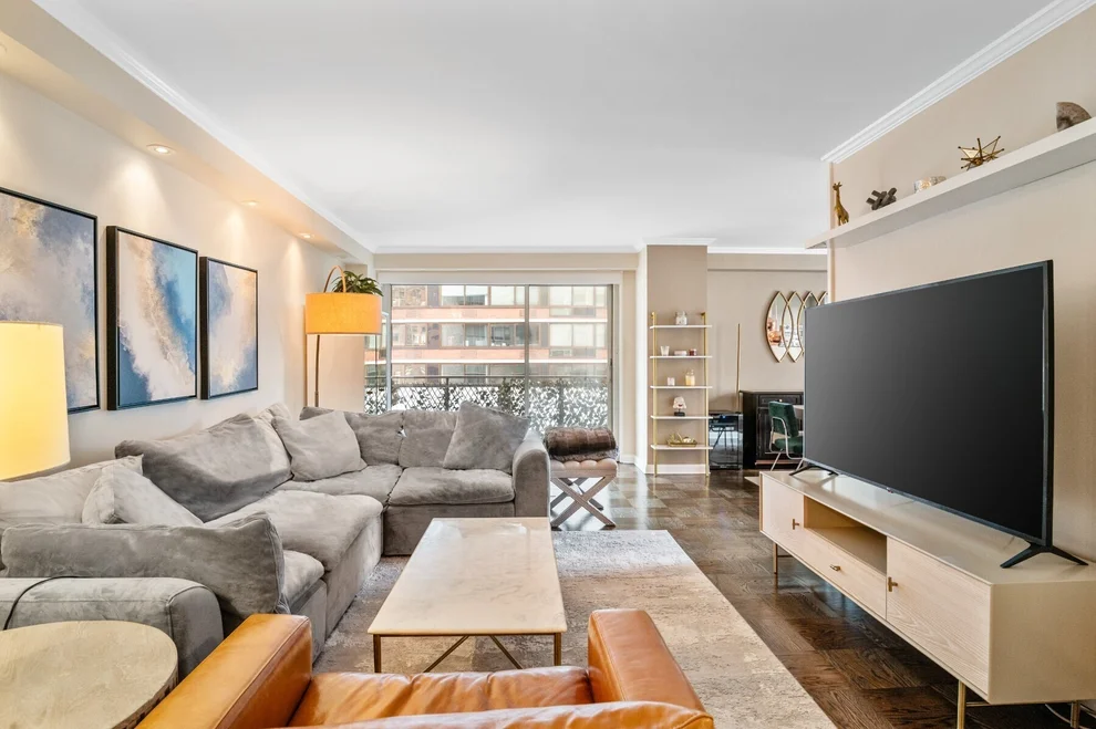 Unit for sale at 300 E 40th Street, Manhattan, NY 10016
