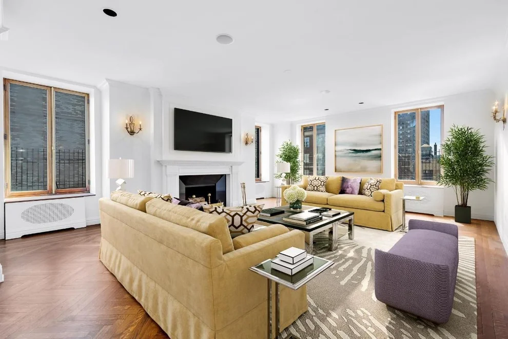 Unit for sale at 1075 PARK Avenue, Manhattan, NY 10128