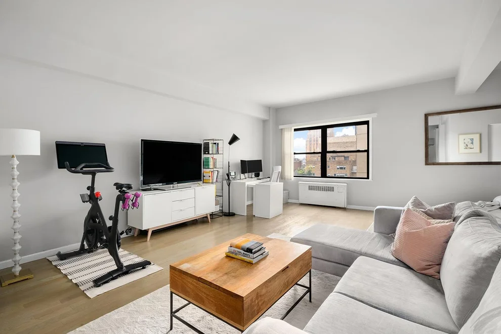 Unit for sale at 301 E 48th Street, Manhattan, NY 10017