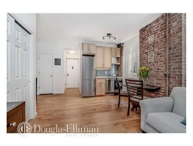 Unit for sale at 517 E 77th Street, Manhattan, NY 10021
