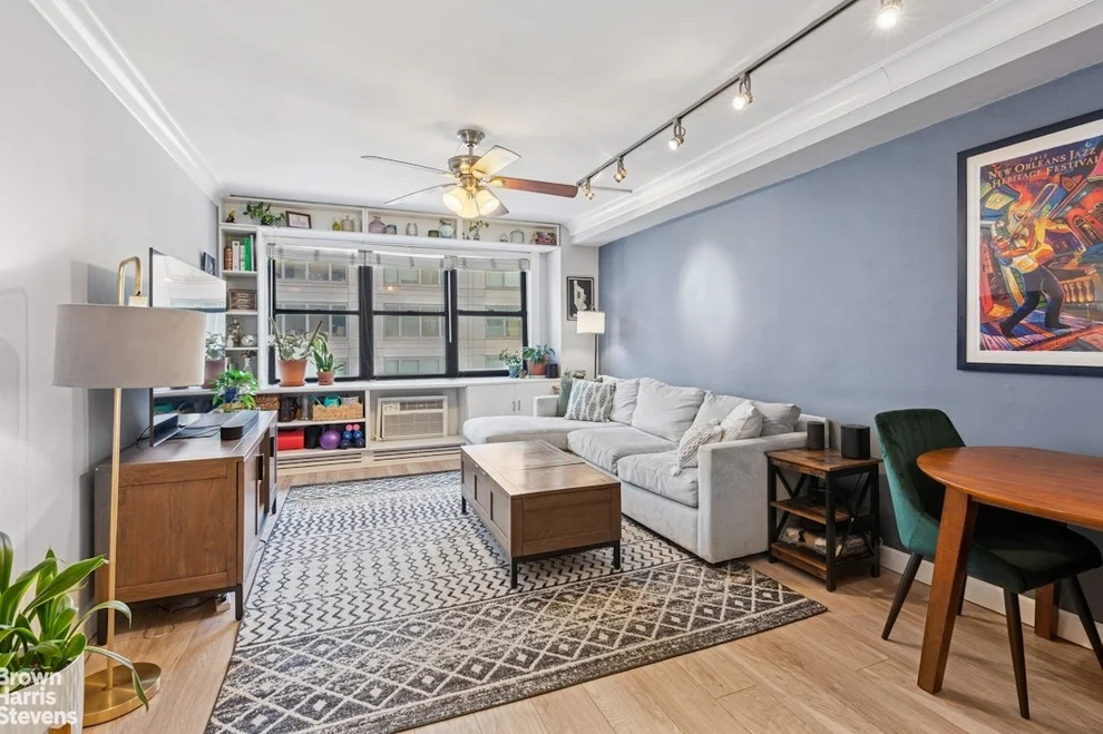 Unit for sale at 330 3RD Avenue, Manhattan, NY 10010