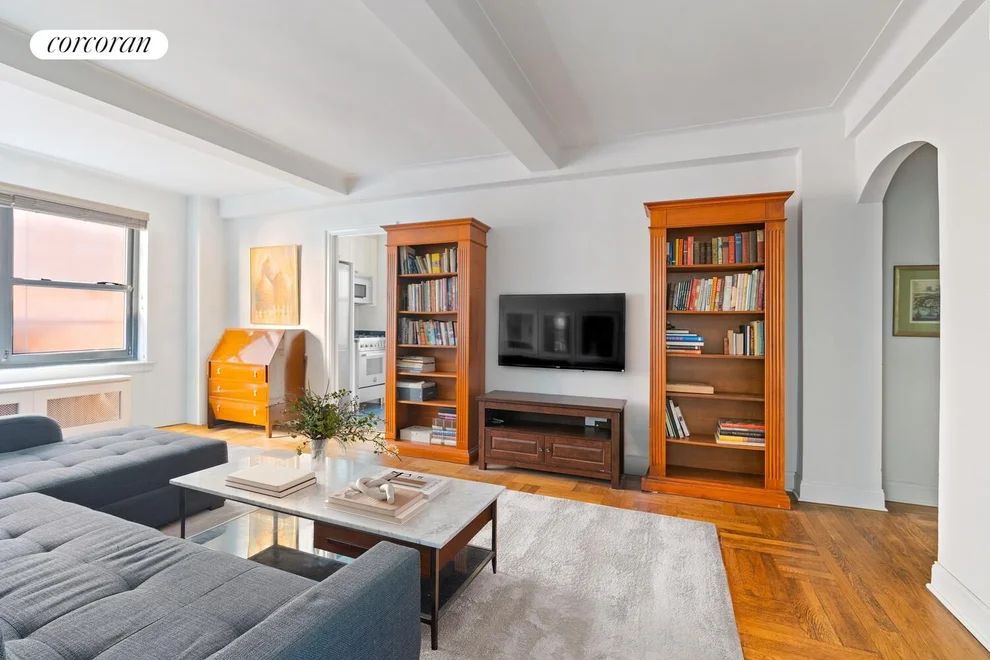 Unit for sale at 245 E 72ND Street, Manhattan, NY 10021