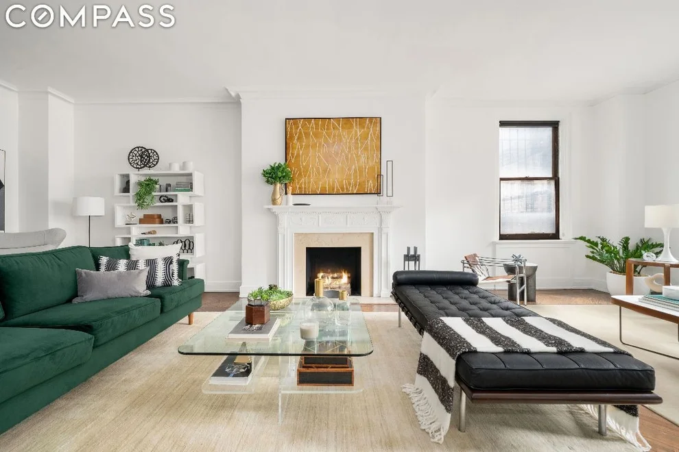 Unit for sale at 171 W 57th Street, Manhattan, NY 10019