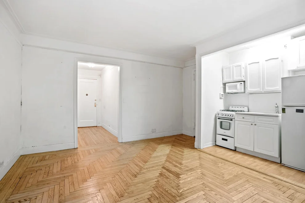 Unit for sale at 230 W END Avenue, Manhattan, NY 10023