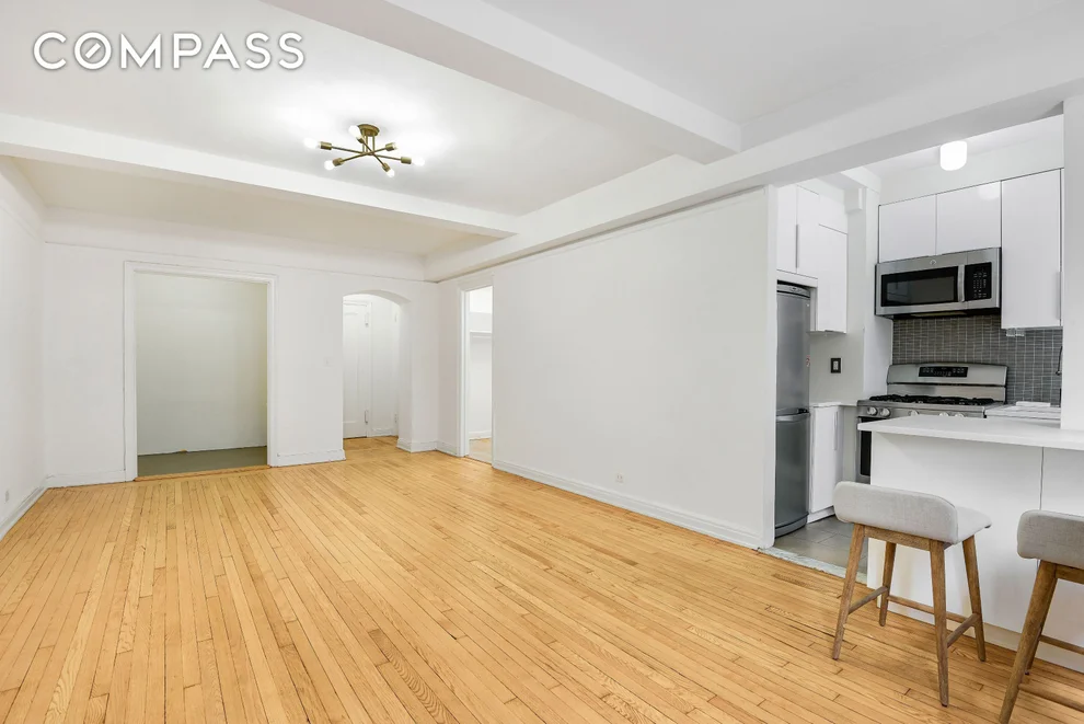 Unit for sale at 333 W 56th Street, Manhattan, NY 10019